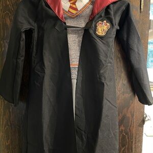Harry Potter Costume size 7-8  Black and Red Wizard Robe Costume (Used)